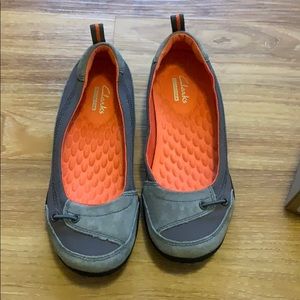 New in box Clark’s flats size 5